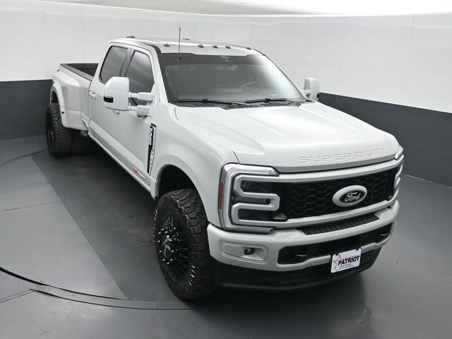2025 Ford F-350SD Platinum Custom Lifted DRW