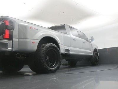 2025 Ford F-350SD Platinum Custom Lifted DRW