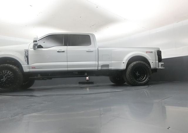 2025 Ford F-350SD Platinum Custom Lifted DRW