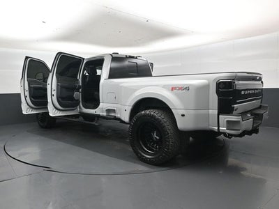 2025 Ford F-350SD Platinum Custom Lifted DRW