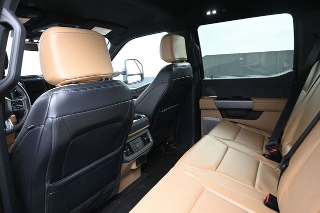2025 Ford F-350SD Lariat DRW