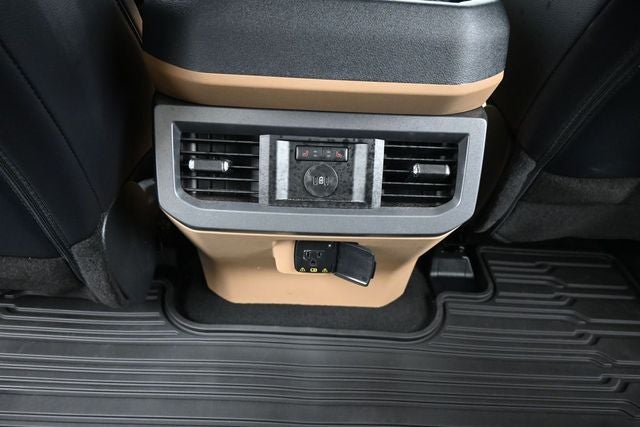 2025 Ford F-350SD Lariat DRW