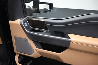 2025 Ford F-350SD Lariat DRW
