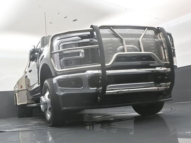 2025 Ford F-350SD Lariat DRW