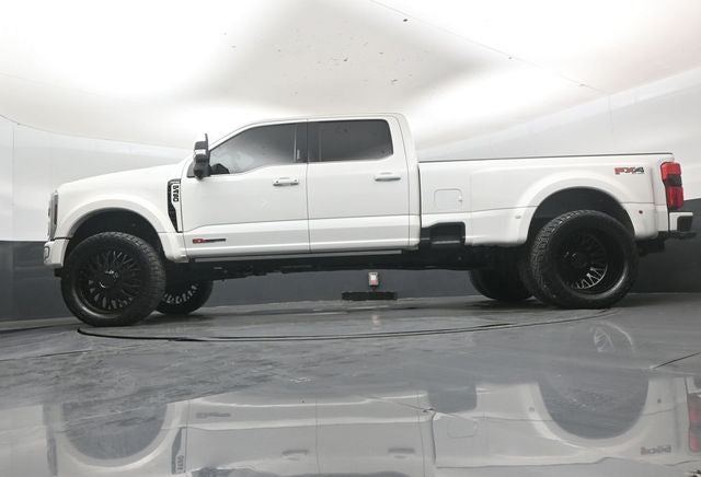 2024 Ford F-450SD Limited DRW LIFTED