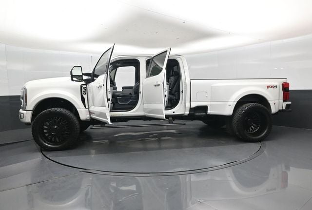 2024 Ford F-450SD Limited DRW LIFTED