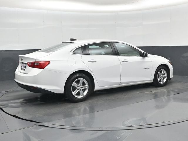 2021 Chevrolet Malibu LS 1FL
