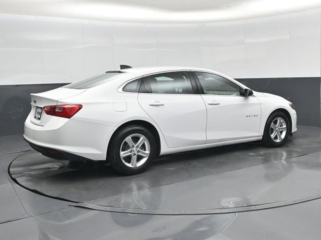 2021 Chevrolet Malibu LS 1FL