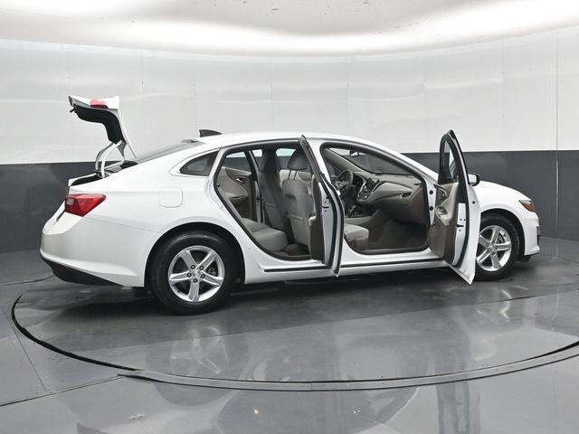 2021 Chevrolet Malibu LS 1FL