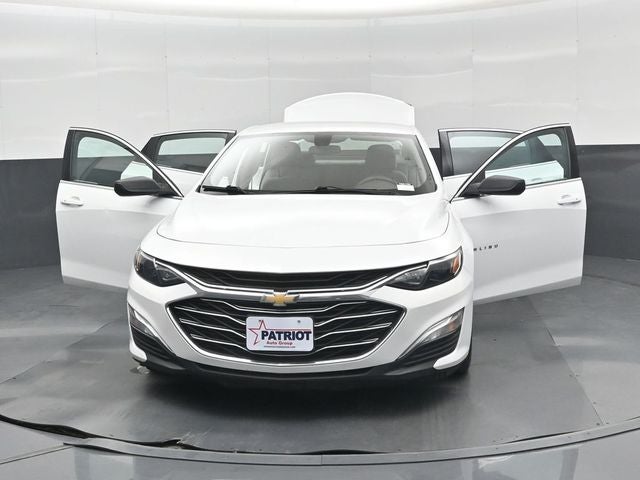 2021 Chevrolet Malibu LS 1FL
