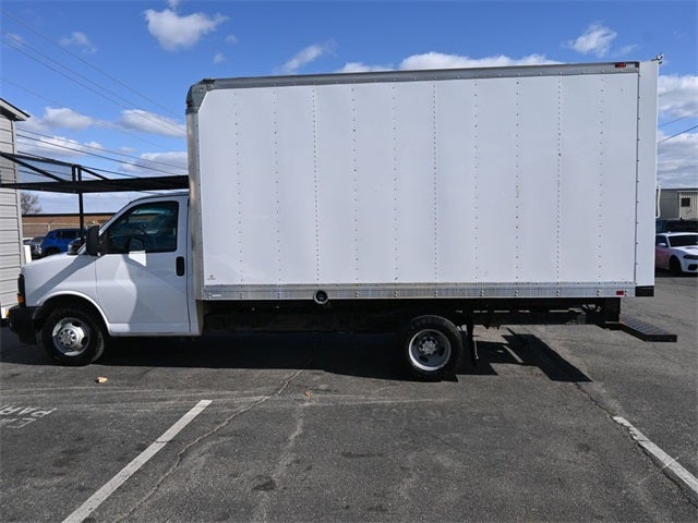 2017 Chevrolet Express 3500 Work Van Cutaway