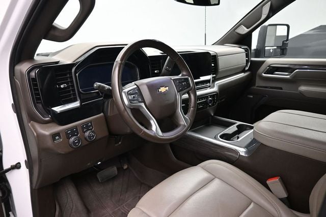 2025 Chevrolet Silverado 3500HD LTZ