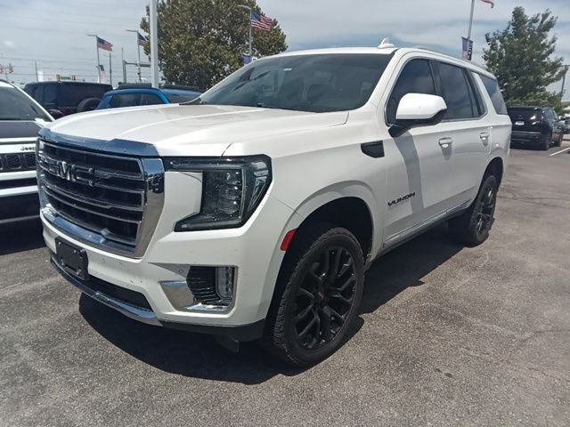 2023 GMC Yukon SLT