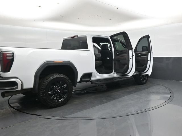 2025 GMC Sierra 2500HD AT4