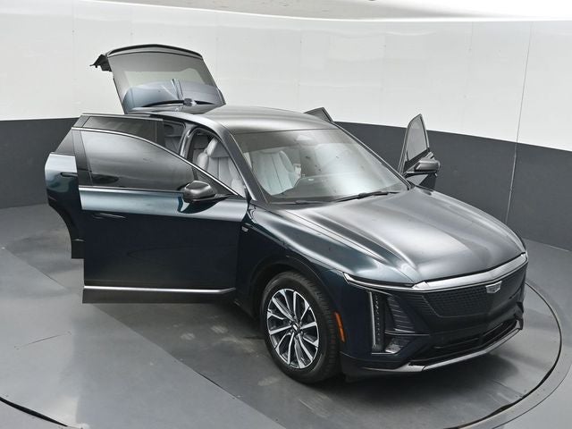 2024 Cadillac LYRIQ Sport