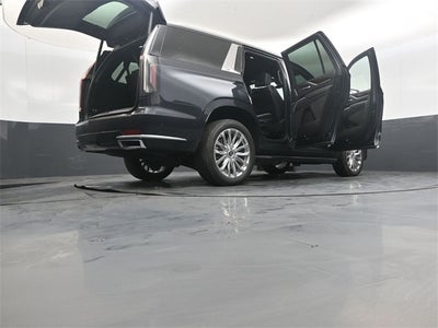 2022 Cadillac Escalade Premium Luxury