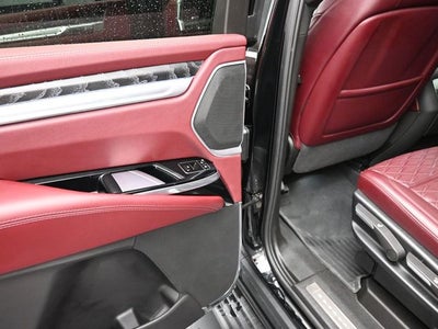 2025 Cadillac Escalade Sport