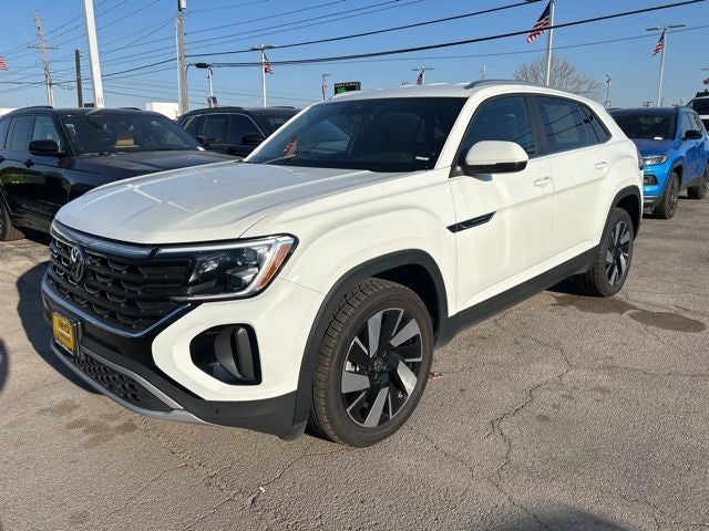 2025 Volkswagen Atlas Cross Sport 2.0T SE w/Technology