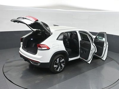 2025 Volkswagen Atlas Cross Sport 2.0T SE w/Technology