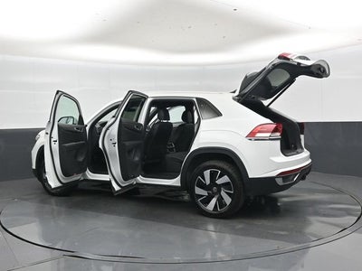 2025 Volkswagen Atlas Cross Sport 2.0T SE w/Technology