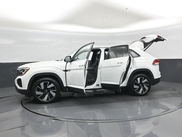 2025 Volkswagen Atlas Cross Sport 2.0T SE w/Technology