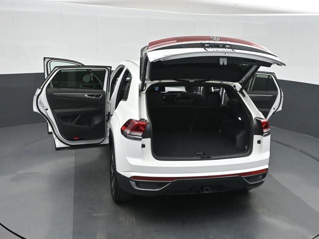 2025 Volkswagen Atlas Cross Sport 2.0T SE w/Technology