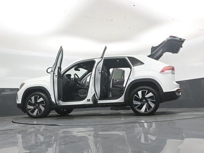 2025 Volkswagen Atlas Cross Sport 2.0T SE w/Technology