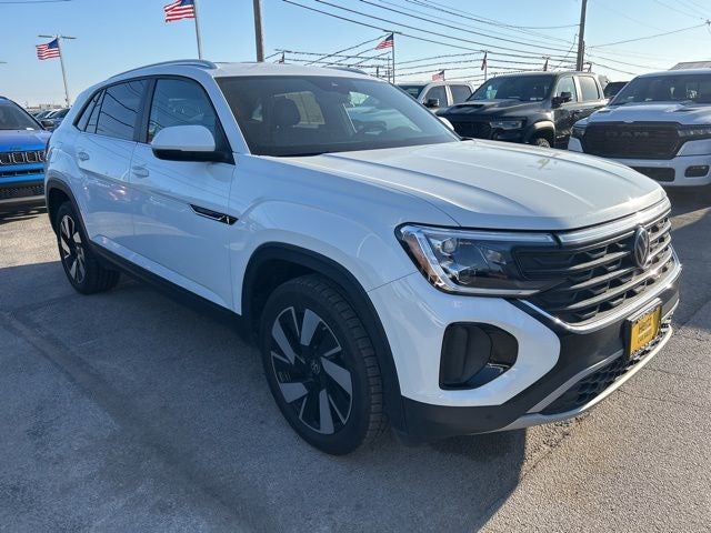 2025 Volkswagen Atlas Cross Sport 2.0T SE w/Technology