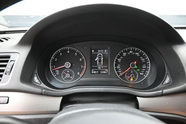 2015 Volkswagen Passat 1.8T SE