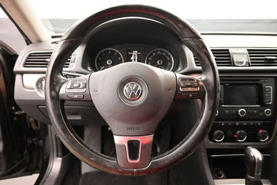 2015 Volkswagen Passat 1.8T SE