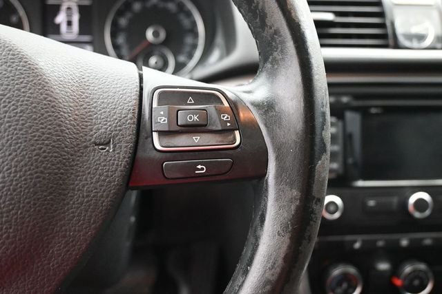 2015 Volkswagen Passat 1.8T SE