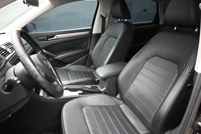 2015 Volkswagen Passat 1.8T SE