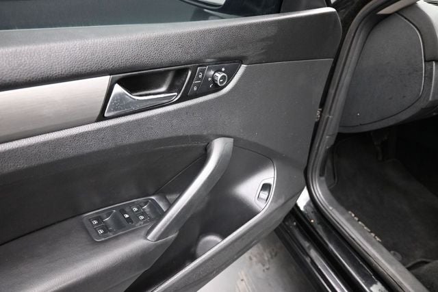 2015 Volkswagen Passat 1.8T SE