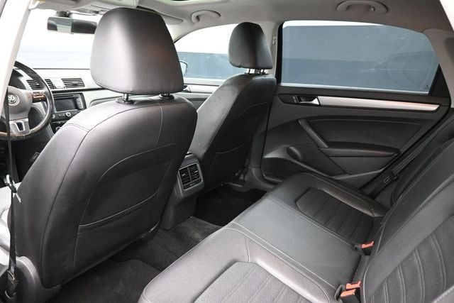 2015 Volkswagen Passat 1.8T SE