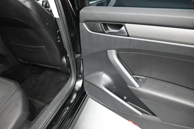 2015 Volkswagen Passat 1.8T SE