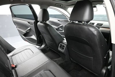2015 Volkswagen Passat 1.8T SE
