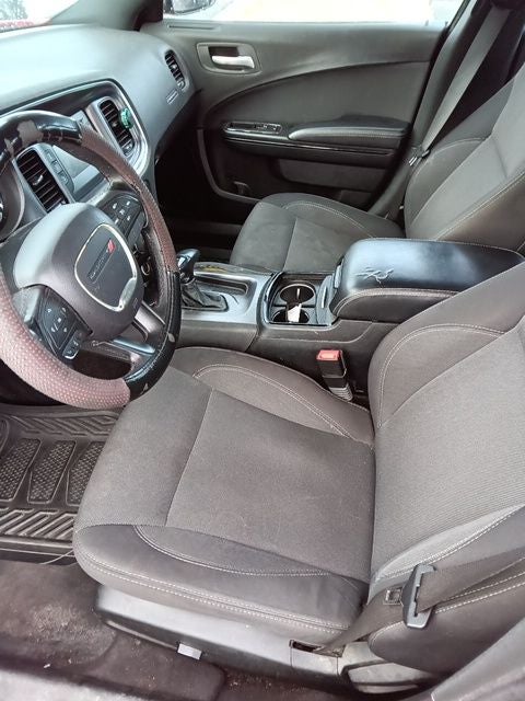 2017 Dodge Charger SE