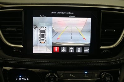 2027 Chrysler Pacifica Select