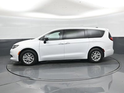 2026 Chrysler Voyager LX