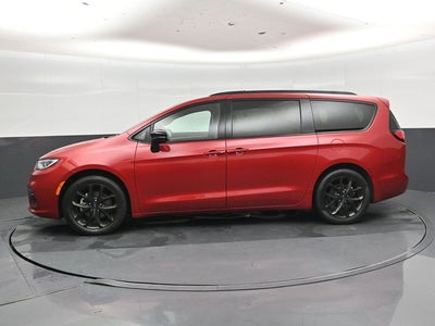 2025 Chrysler Pacifica Limited