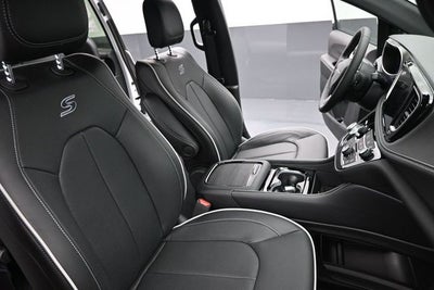 2027 Chrysler Pacifica Limited