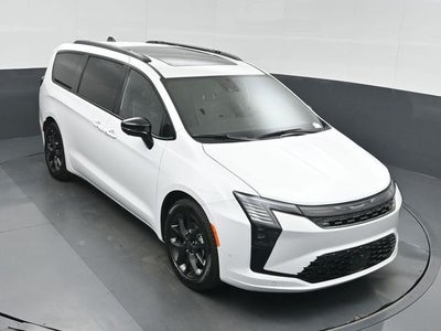 2027 Chrysler Pacifica Limited