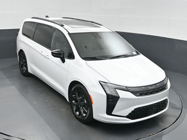 2027 Chrysler Pacifica Limited