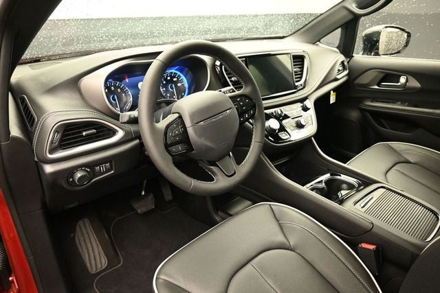 2027 Chrysler Pacifica Limited