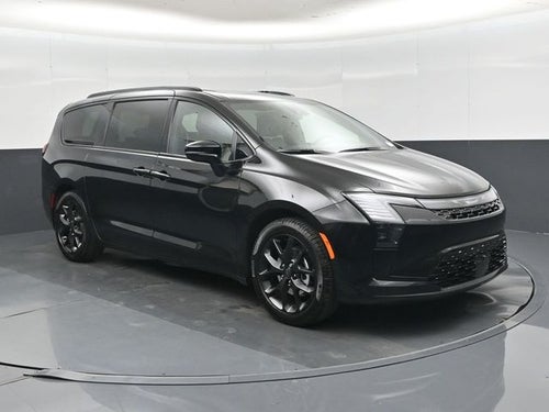 2027 Chrysler Pacifica Limited