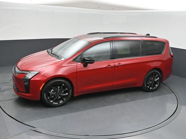 2027 Chrysler Pacifica Limited
