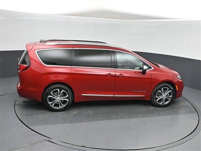 2026 Chrysler Pacifica Pinnacle
