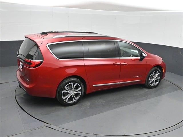 2026 Chrysler Pacifica Pinnacle