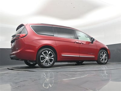 2026 Chrysler Pacifica Pinnacle