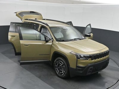 2026 Jeep Cherokee Laredo